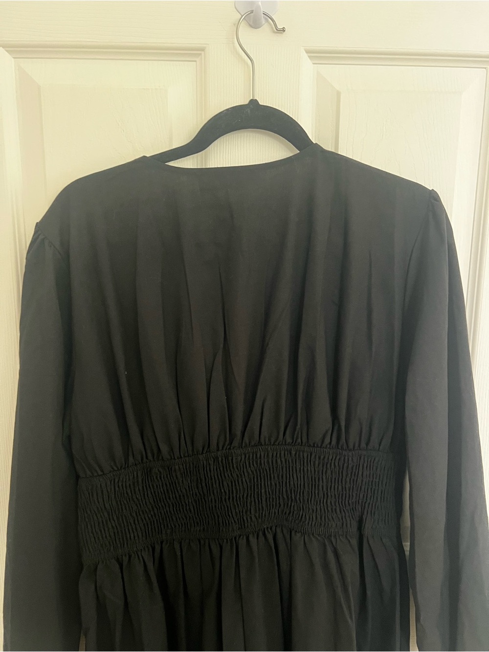 Petal & Pup Black Long Sleeve V-Neck Midi Dress - Picture 9 of 12